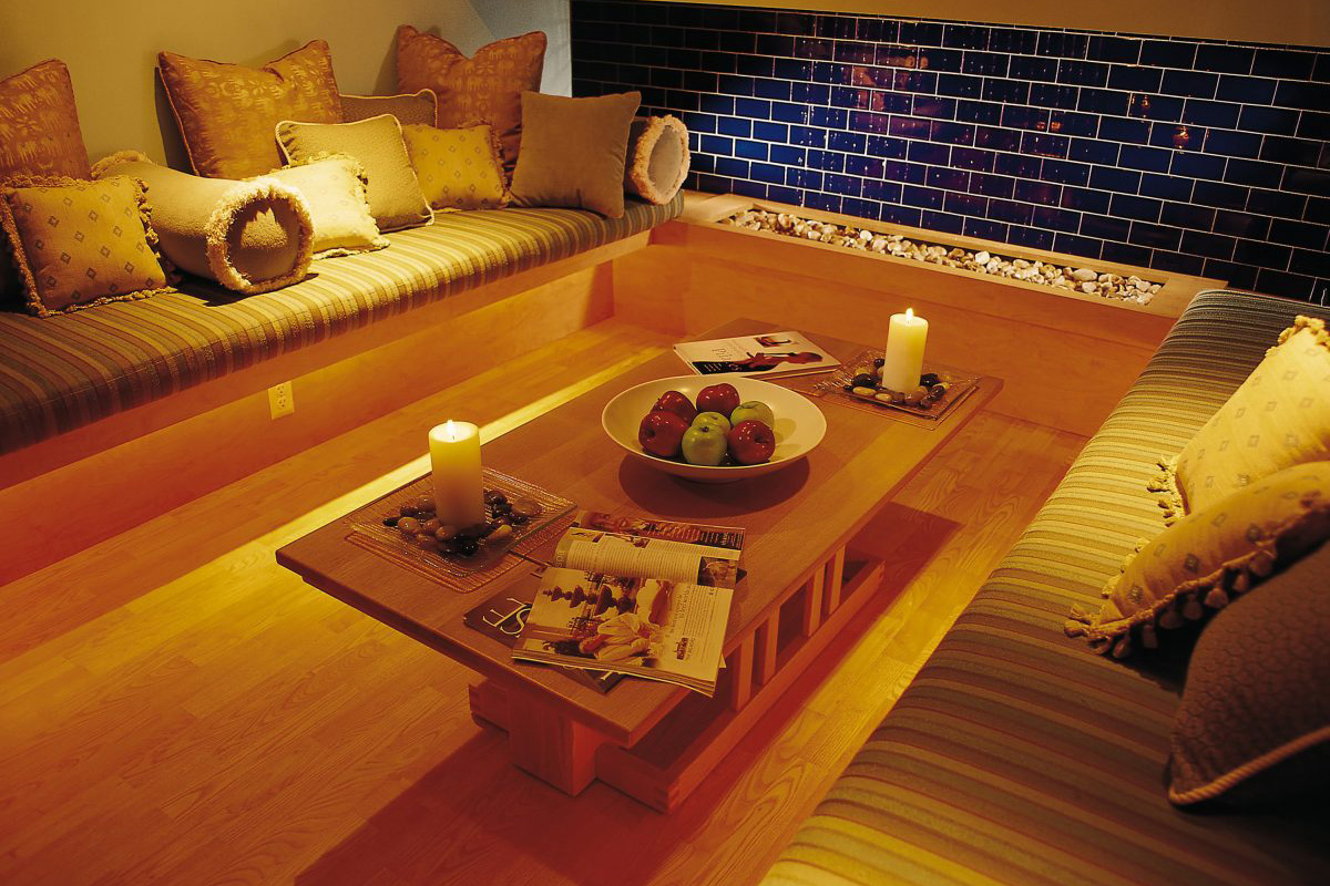 Designer's Denn Salon & Spa tour